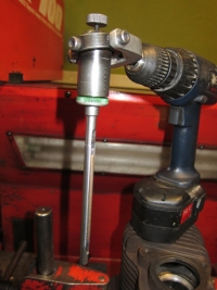 Rokas honēšanas instruments